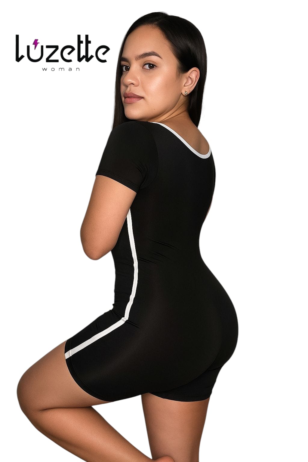 Enterizo Corto Negro con rayas